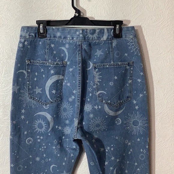 ROMWE - Sz L (see measurements) - 14” bell bottom sun moon stars Hi Rise Jeans - Picture 6 of 9